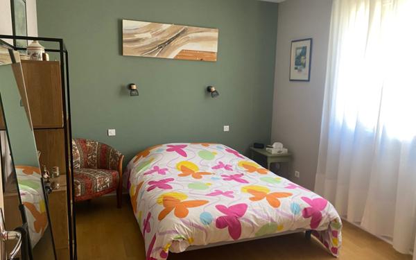 Maison à vendre    5 pièces •  Saintes