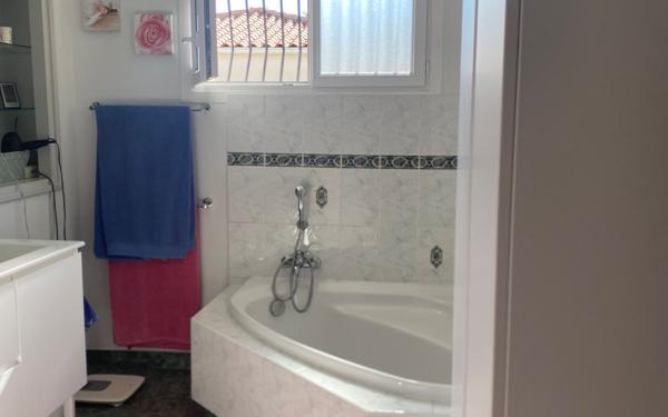 Maison à vendre    5 pièces •  Saintes