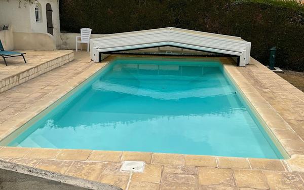 Maison à vendre    5 pièces •  Saintes