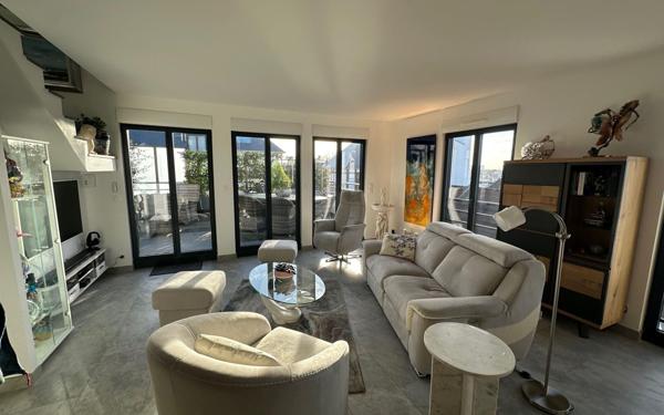 Appartement à vendre    5 pièces • 120 m2 Villiers-sur-Marne