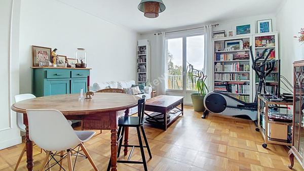 EXCLUSIVITE NANTES - HAUTS-PAVÉS, FELIX FAURE, MONSELET / Appartement 3 pièces 2 chambres, ascenseur, balcon, cave, grand jardin collectif clos.