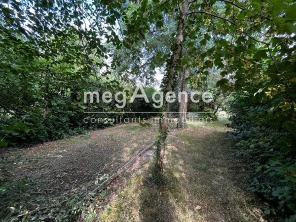 Terrain à ANGERS, 49000 - 1225m²