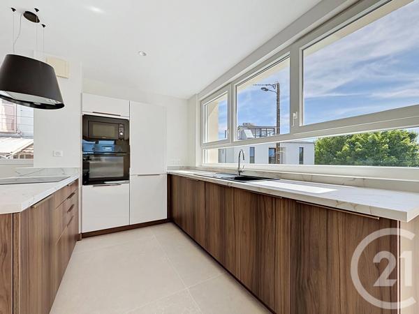 Appartement F5 à vendre  5 pièces - 125,40 m 2   MONTBELIARD  - 25