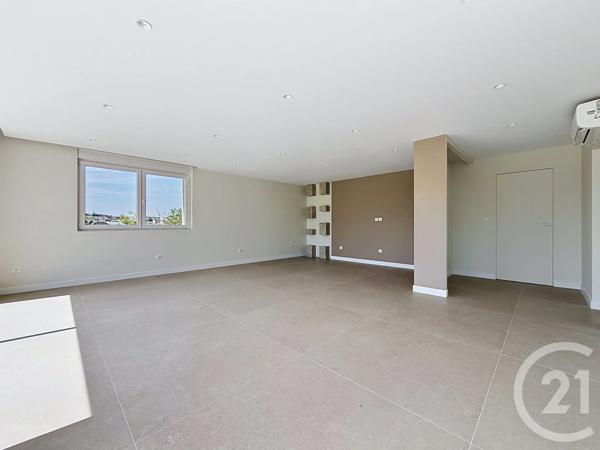 Appartement F5 à vendre  5 pièces - 125,40 m 2   MONTBELIARD  - 25