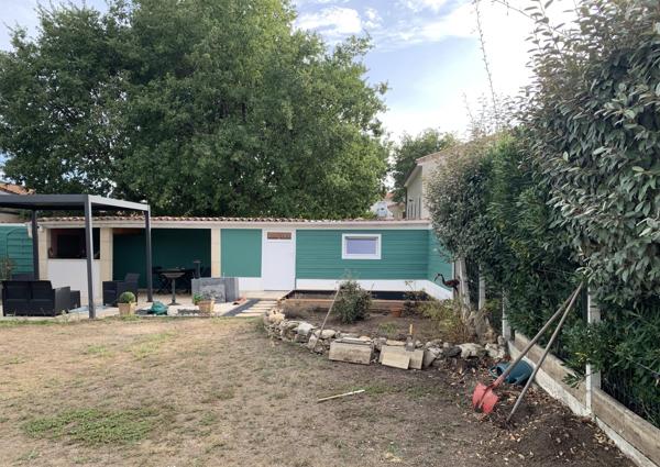 Maison
         4 pièces
        - 85 m² Exclusivité 128 000 € *