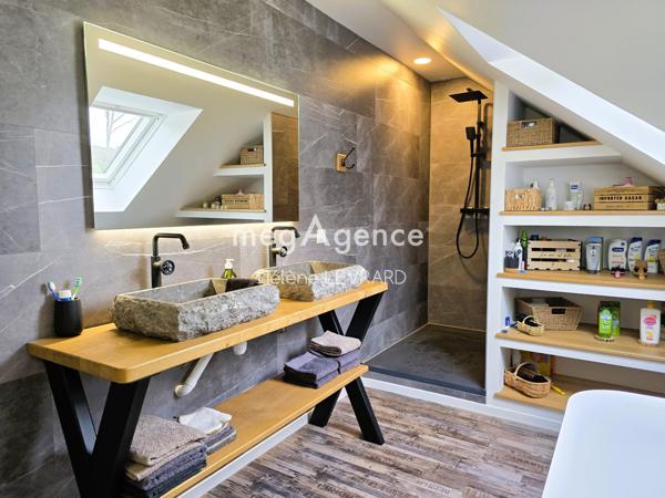 Maison à IZE, 53160 - 5 pièces 163m²