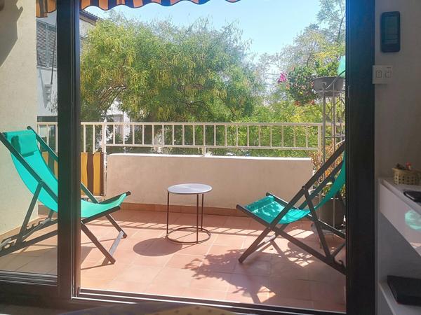 T2 au proximité immédiate du centre ville de Bandol