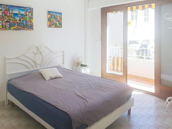 T2 au proximité immédiate du centre ville de Bandol