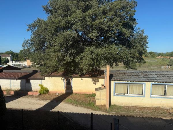 Appartement à vendre 2 pièces EGUILLES (13)