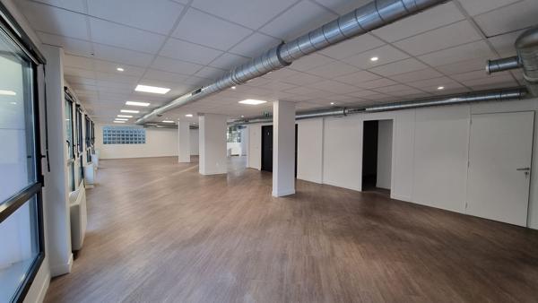 Bureaux à louer à Boulogne-Billancourt duplex lumineux avec terrasse