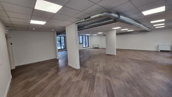 Bureaux à louer à Boulogne-Billancourt duplex lumineux avec terrasse