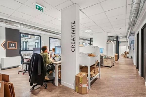 Bureaux à louer à Boulogne-Billancourt duplex lumineux avec terrasse