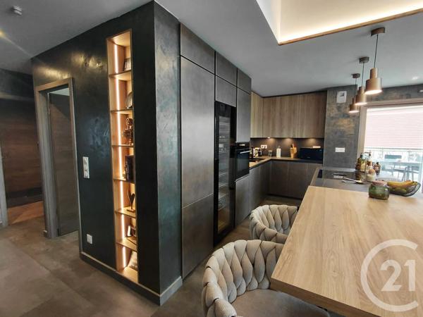 Appartement T4 à vendre  4 pièces - 113 m 2   MONTLEBON  - 25