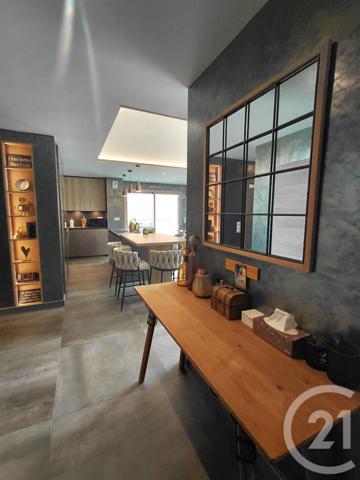 Appartement T4 à vendre  4 pièces - 113 m 2   MONTLEBON  - 25