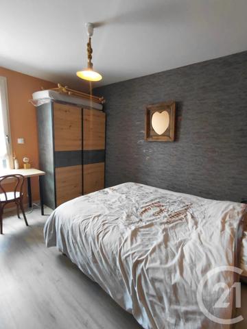Appartement T4 à vendre  4 pièces - 113 m 2   MONTLEBON  - 25