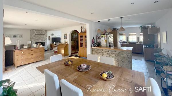 Maison d'archithecte avec une vue panoramique sur la Seine