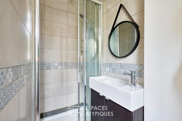 Duplex sur cour avec son jardin arboré