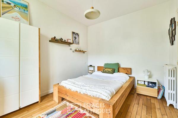 Duplex sur cour avec son jardin arboré