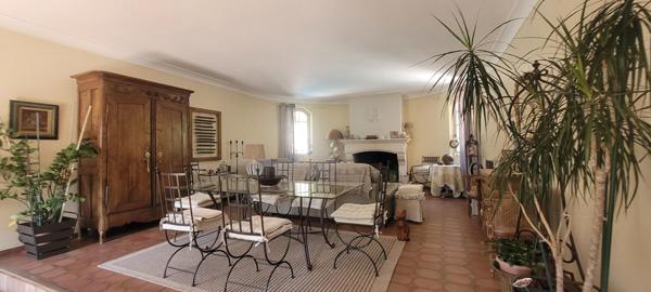 Magnifique maison familiale de 289 m² dans un havre de paix