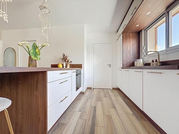 LE TEICH MAISON 93M2 PISCINE JACCUZI