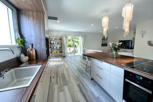 LE TEICH MAISON 93M2 PISCINE JACCUZI