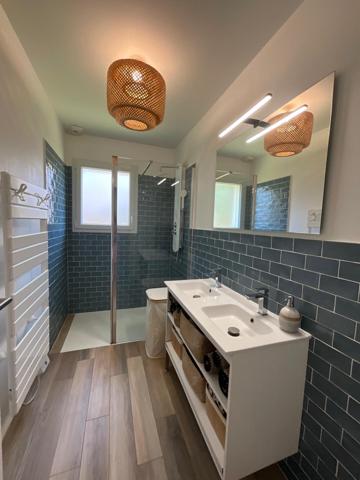 LE TEICH MAISON 93M2 PISCINE JACCUZI