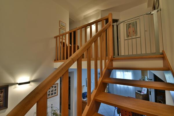 maison 5 chambres à 2 pas de l'hôpital  et des cliniques