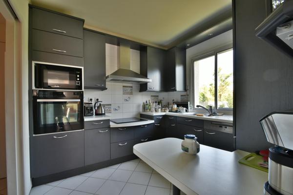 maison 5 chambres à 2 pas de l'hôpital  et des cliniques