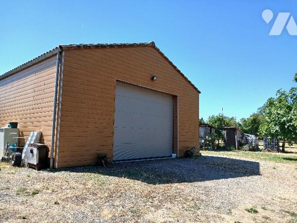 Garage / bâtiment à vendre à BECELEUF (79160)