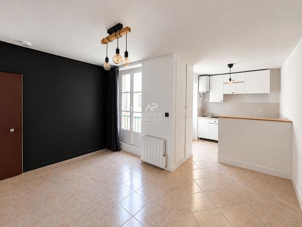 Bureaux / Local commercial de 46 m² Centre-ville 340 000 € **  - Référence  18964