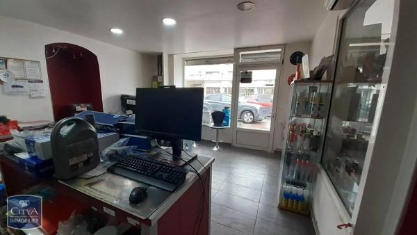 Local commercial à vendre 166m²