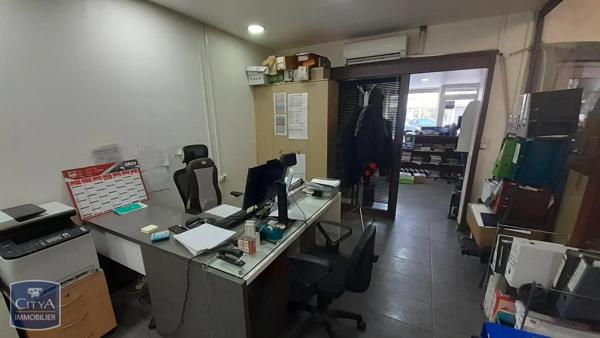 Local commercial à vendre 166m²