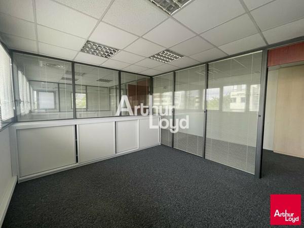 SAINT GREGOIRE - BUREAUX A LOUER - 182 M² - DIVISIBLES A PARTIR DE 79M²