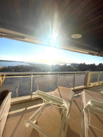 Appartement d'exeption , dernier étage, cannes californie vue mer