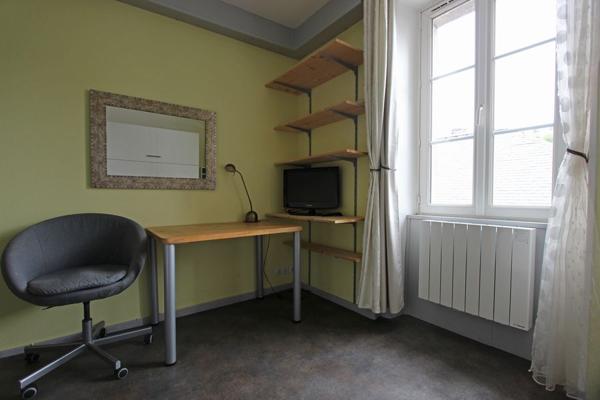 location d'un studio meublé de 14m² au centre ville Quimper