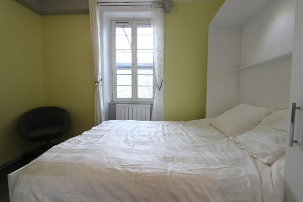 location d'un studio meublé de 14m² au centre ville Quimper