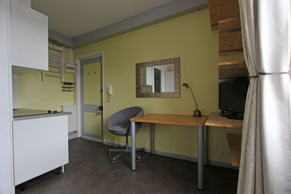 location d'un studio meublé de 14m² au centre ville Quimper