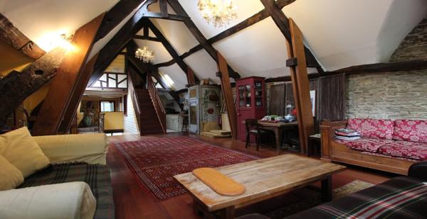 LE TRIPLEX & SA TERRASSE, EN DEUX APPARTEMENTS, FACE À SA CATHÉDRALE. - L'agence Immobilier & Associés