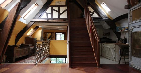 LE TRIPLEX & SA TERRASSE, EN DEUX APPARTEMENTS, FACE À SA CATHÉDRALE. - L'agence Immobilier & Associés