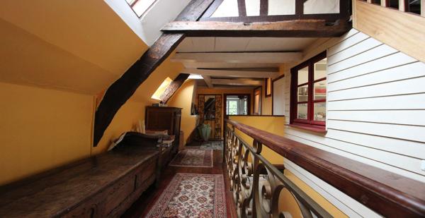 LE TRIPLEX & SA TERRASSE, EN DEUX APPARTEMENTS, FACE À SA CATHÉDRALE. - L'agence Immobilier & Associés