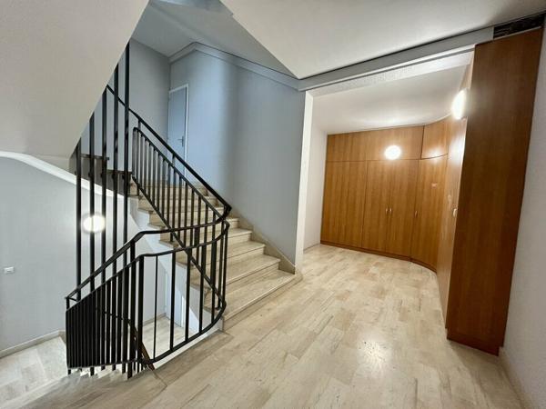 BUREAUX à LOUER de 111 m²