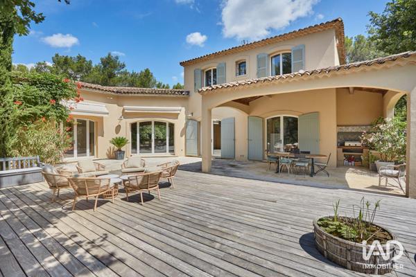Maison à vendre 7 pièces 330 m² Aix-en-Provence