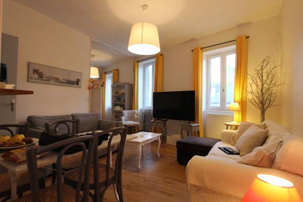 UN COSY APPARTEMENT TYPE 2 BIS DE CHARME & SA RUE KÉRÉON. - A QUIMPER Quimper CENTRE