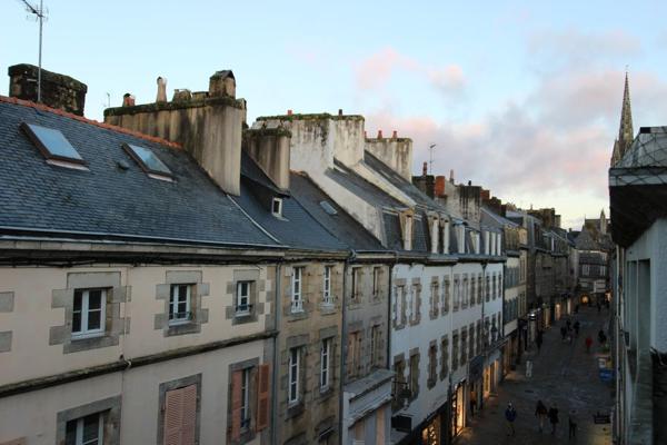 UN COSY APPARTEMENT TYPE 2 BIS DE CHARME & SA RUE KÉRÉON. - A QUIMPER Quimper CENTRE