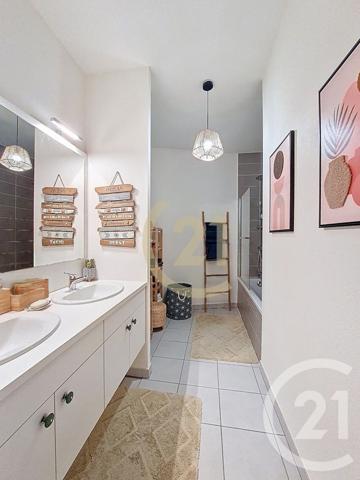 Appartement F4 à vendre  4 pièces - 85,60 m2 ST JEAN DE VEDAS - 34