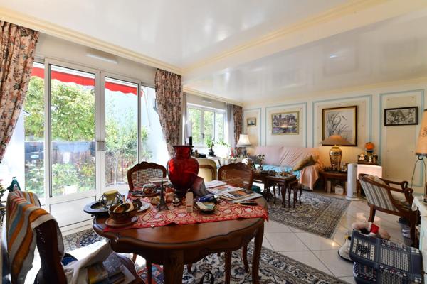 Grand appartement de cinq pièces! Ravalement réglé par les propriétaires!!