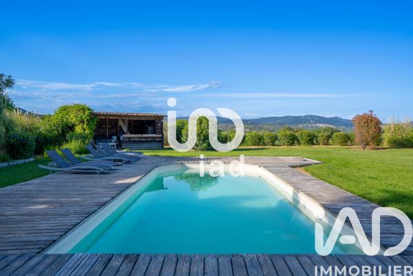 Maison à vendre 6 pièces 250 m² Cogolin