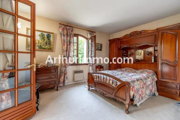 Vente Propriété 8 pièces 205 m2 à Thorigny-sur-Marne