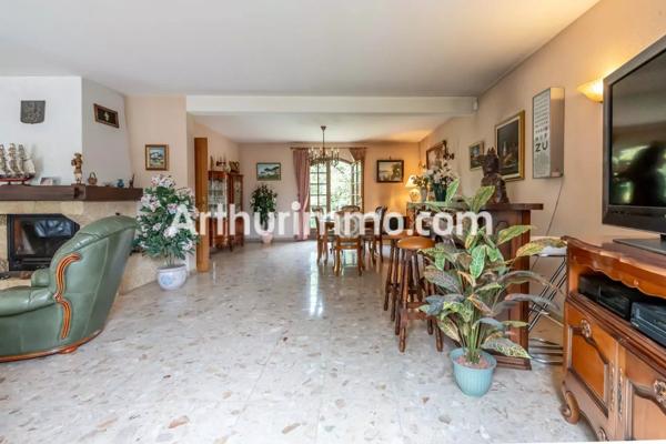 Vente Propriété 8 pièces 205 m2 à Thorigny-sur-Marne