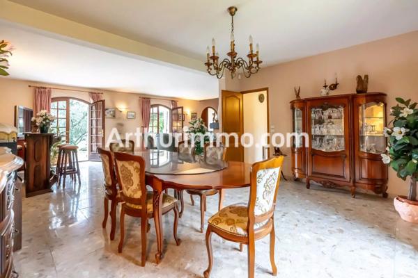 Vente Propriété 8 pièces 205 m2 à Thorigny-sur-Marne